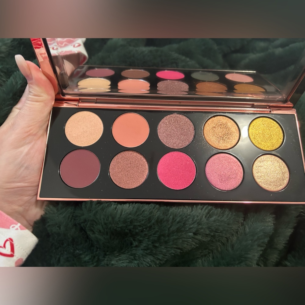 Pat McGrath Mothership VIII Divine Rose II Eyeshadow Palette in Rose Gold